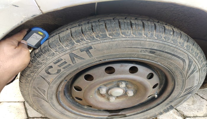 2010 Maruti Ritz LXI, Petrol, Manual, 59,754 km, tyre