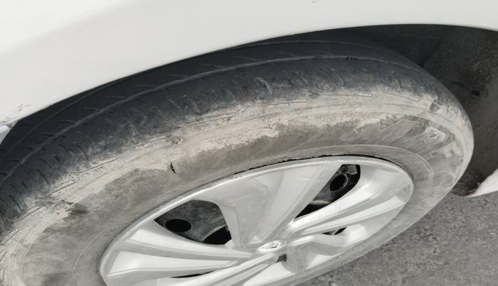 2017 Maruti Swift VXI, Petrol, Manual, 88,633 km, tyre