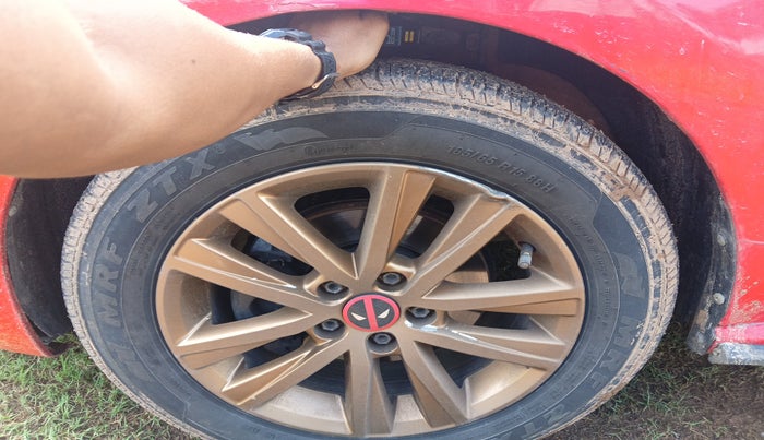 2015 Volkswagen Polo GT TSI AT, Petrol, Automatic, 1,05,031 km, tyre