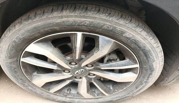 2020 Mahindra XUV300 W8 (O) 1.2 PETROL, Petrol, Manual, 28,137 km, tyre