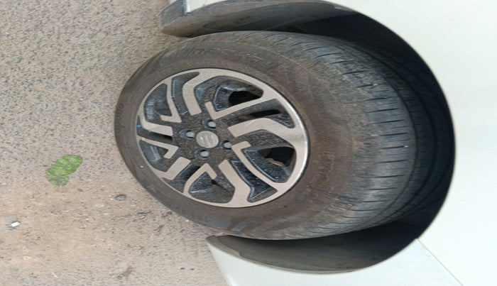2022 Maruti Baleno DELTA PETROL 1.2, Petrol, Manual, 20,765 km, tyre