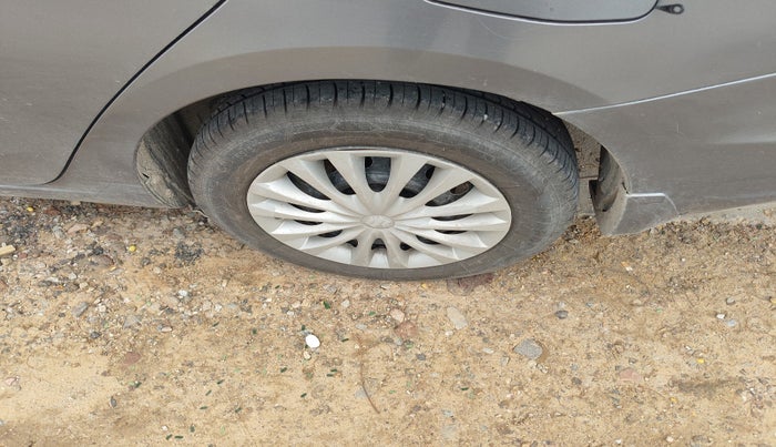 2017 Maruti Ciaz VDI+ SHVS, Diesel, Manual, 67,977 km, tyre