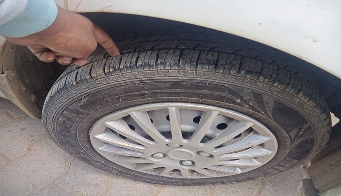 2015 Maruti Wagon R 1.0 LXI CNG, Petrol, Manual, 69,609 km, tyre