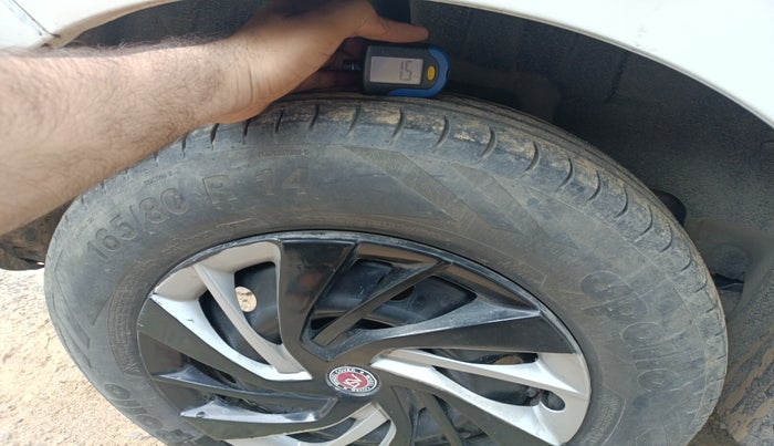 2019 Maruti Swift VXI, Petrol, Manual, 1,13,762 km, tyre