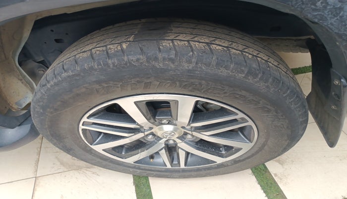 2017 Toyota Fortuner 2.8 4X4 AT, Diesel, Automatic, 2,88,249 km, tyre