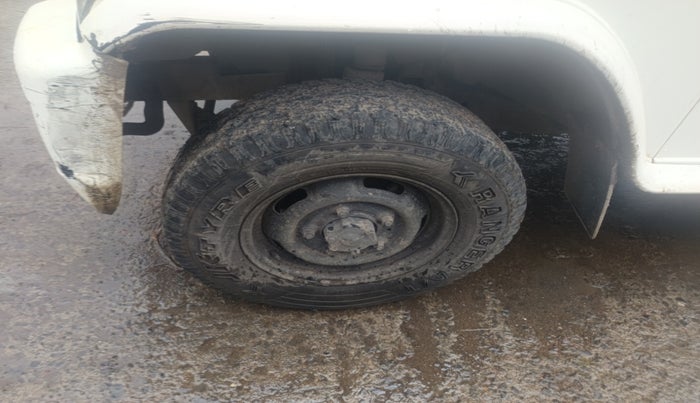 2011 Mahindra Bolero SLX BS-III, Diesel, Manual, 1,48,576 km, tyre