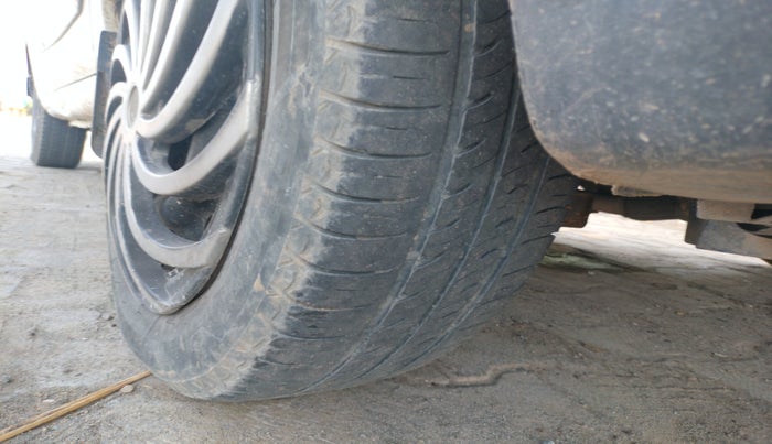 2018 Tata Zest XM 75PS DIESEL, Diesel, Manual, 1,13,710 km, tyre