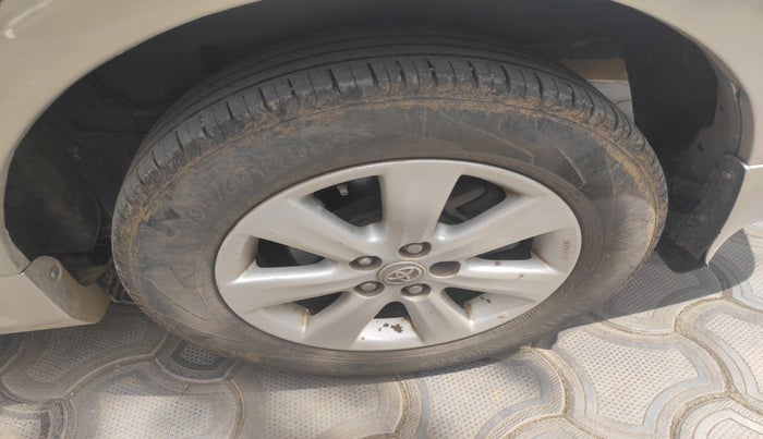 2012 Toyota Corolla Altis G DIESEL, Diesel, Manual, 1,83,578 km, tyre