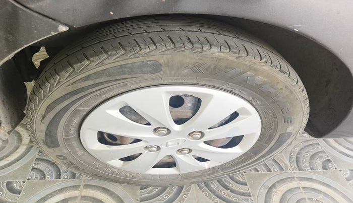 2012 Hyundai i10 MAGNA 1.1 LPG, Petrol, Manual, 86,482 km, tyre