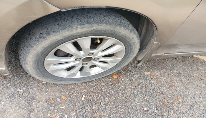 2012 Honda City 1.5L I-VTEC V AT SUNROOF, Petrol, Automatic, 1,39,504 km, tyre