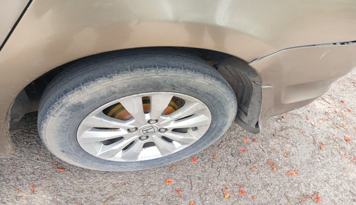 2012 Honda City 1.5L I-VTEC V AT SUNROOF, Petrol, Automatic, 1,39,504 km, tyre