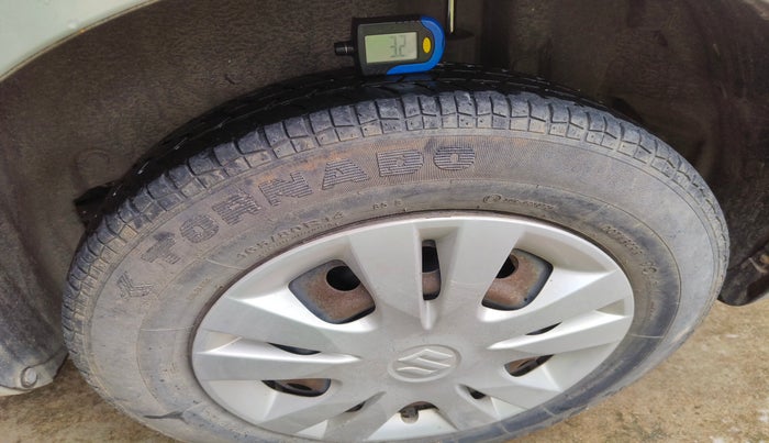 2013 Maruti Swift Dzire VXI, Petrol, Manual, 60,091 km, tyre