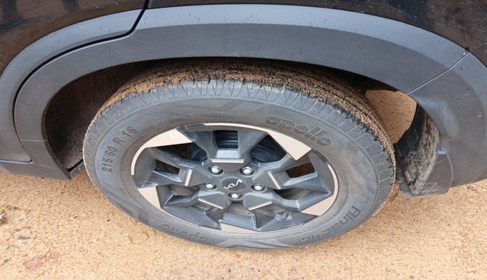 2025 KIA SONET HTK (O) 1.2 Petrol MT, Petrol, Manual, 2,844 km, tyre