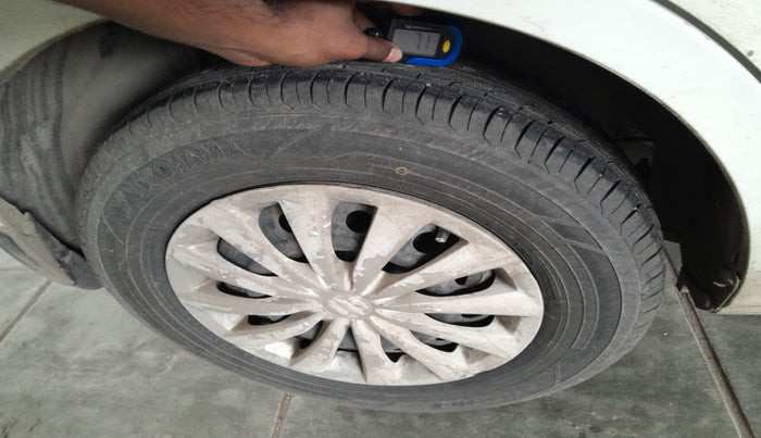 2015 Maruti Swift Dzire VXI, Petrol, Manual, 1,16,896 km, tyre