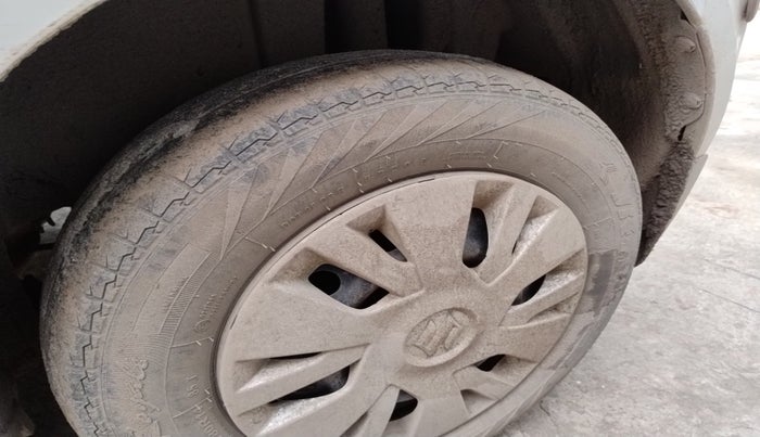 2014 Maruti Swift VDI, Diesel, Manual, 91,970 km, tyre