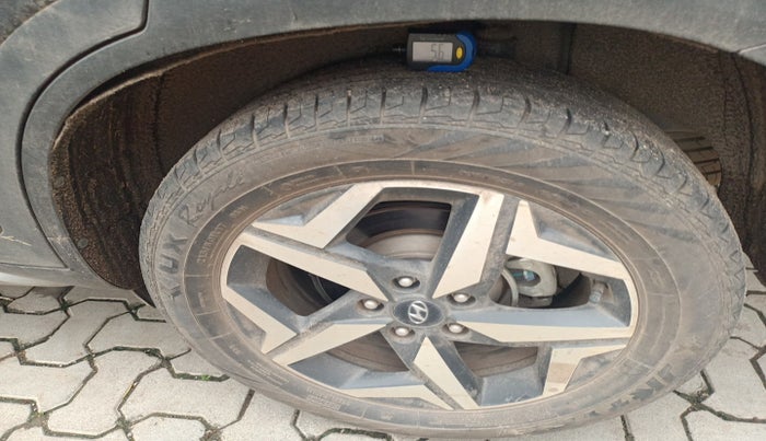 2022 Hyundai ALCAZAR 1.5 PRESTIGE EXE 7S, Diesel, Manual, 43,408 km, tyre