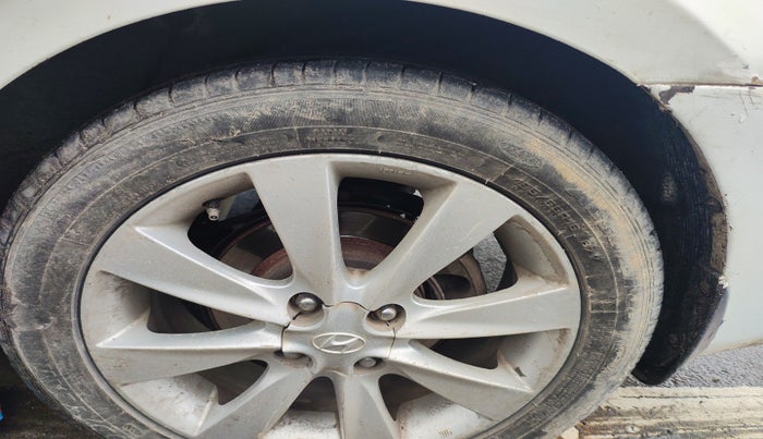 2012 Hyundai Verna FLUIDIC 1.6 CRDI SX, Diesel, Manual, 1,10,224 km, tyre
