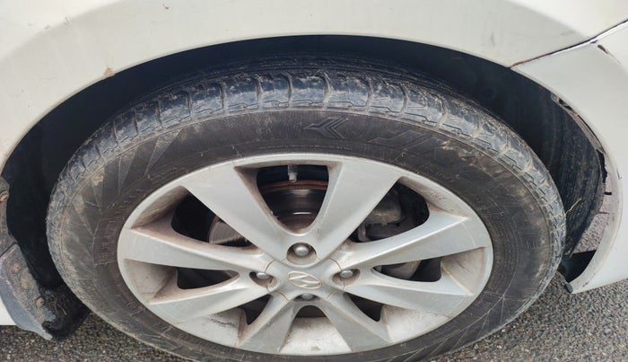 2012 Hyundai Verna FLUIDIC 1.6 CRDI SX, Diesel, Manual, 1,10,224 km, tyre