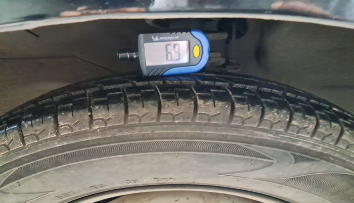 2010 Maruti Alto LXI, Petrol, Manual, 91,542 km, tyre
