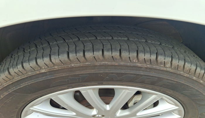 2022 Maruti Dzire ZXI AMT, Petrol, Automatic, 67,540 km, tyre
