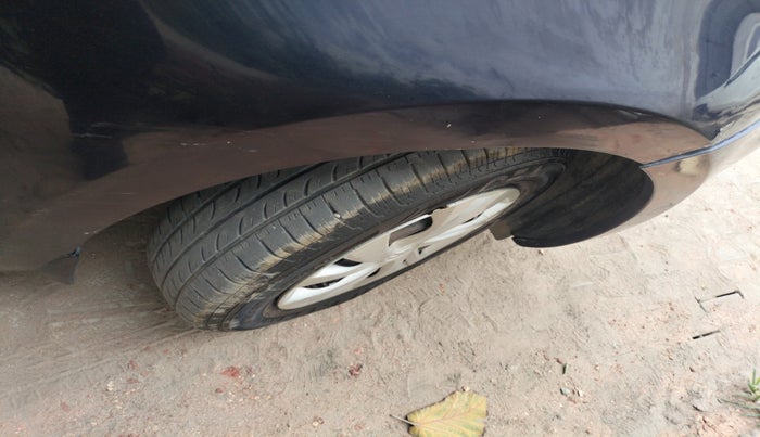 2018 Maruti Swift VDI, Diesel, Manual, 82,256 km, tyre