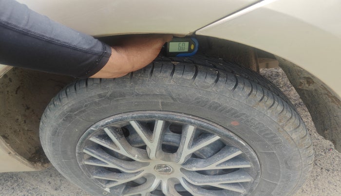 2011 Toyota Etios G, Petrol, Manual, 99,994 km, tyre