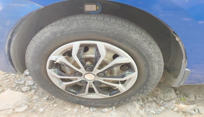 2012 Hyundai Eon ERA +, Petrol, Manual, 40,569 km, tyre