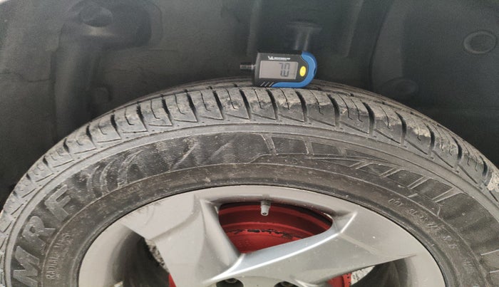 2015 Renault Duster 110 PS RXL DIESEL, Diesel, Manual, 99,665 km, tyre