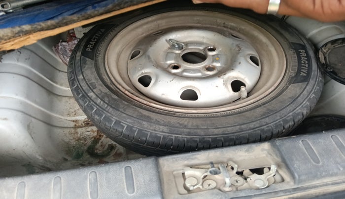 2018 Maruti Alto 800 LXI, Petrol, Manual, 92,072 km, tyre