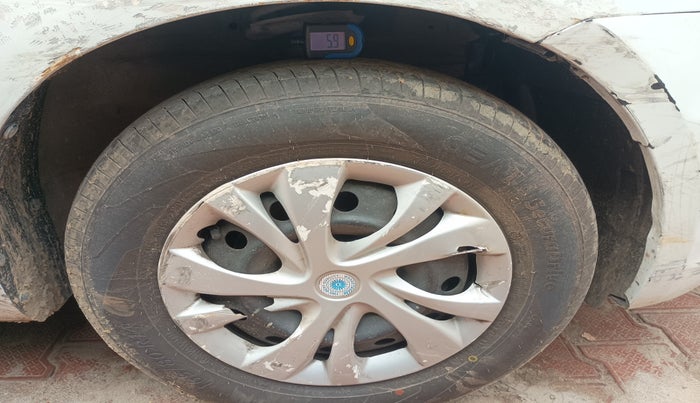 2017 Maruti Swift VDI, Diesel, Manual, 1,13,942 km, tyre