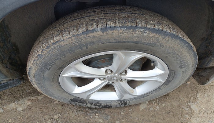 2019 Tata Harrier XM 2.0L KRYOTEC, Diesel, Manual, 1,36,246 km, tyre