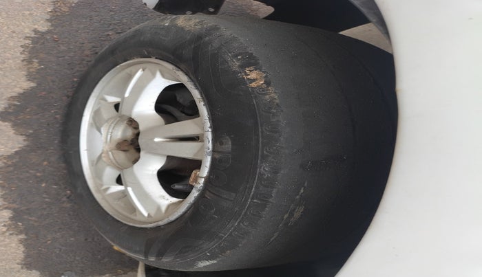 2010 Hyundai i20 ASTA 1.2, Petrol, Manual, 78,866 km, tyre