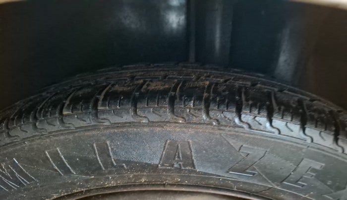 2010 Maruti Swift Dzire LDI, Diesel, Manual, 1,05,439 km, tyre