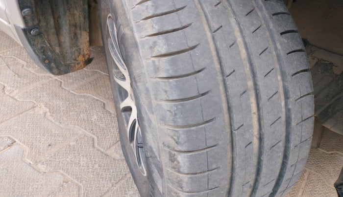 2010 Maruti Swift VXI, Petrol, Manual, 78,149 km, tyre