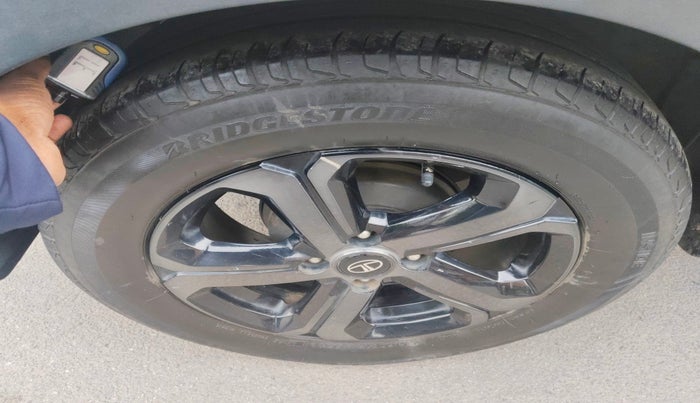 2022 Tata NEXON XZ PLUS (PREMIUM) KAZIRANGA DIESEL, Diesel, Manual, 71,010 km, tyre