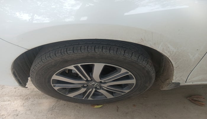 2024 Honda Amaze 1.2L I-VTEC VX, Petrol, Manual, 16,724 km, tyre
