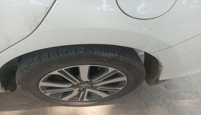 2024 Honda Amaze 1.2L I-VTEC VX, Petrol, Manual, 16,724 km, tyre