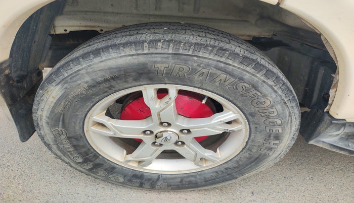 2014 Mahindra Scorpio S10, Diesel, Manual, 2,51,209 km, tyre