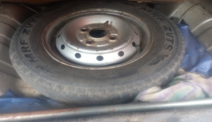 2010 Maruti Alto LXI, Petrol, Manual, 96,365 km, tyre