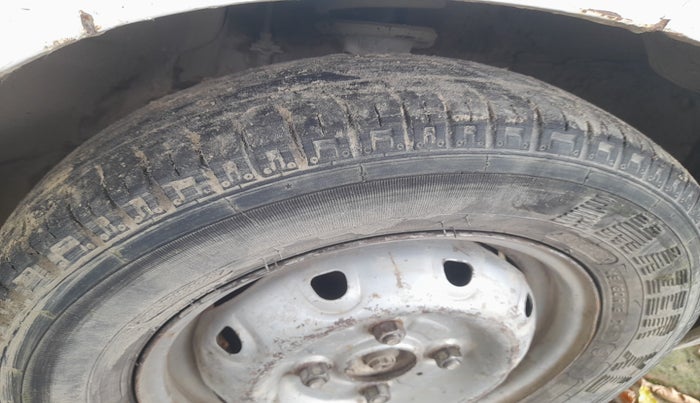 2010 Maruti Alto LX, Petrol, Manual, 13,043 km, tyre