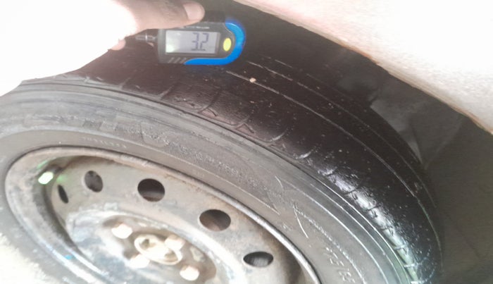 2010 Maruti Ritz VXI, Petrol, Manual, 19,666 km, tyre