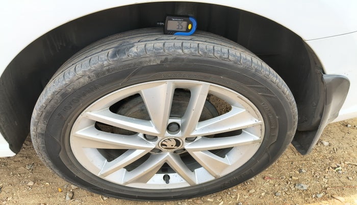 2019 Skoda Rapid STYLE 1.5 TDI AT, Diesel, Automatic, 1,58,834 km, tyre