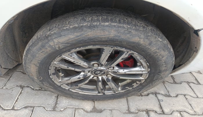 2011 Maruti SX4 VDI, Diesel, Manual, 1,90,902 km, tyre