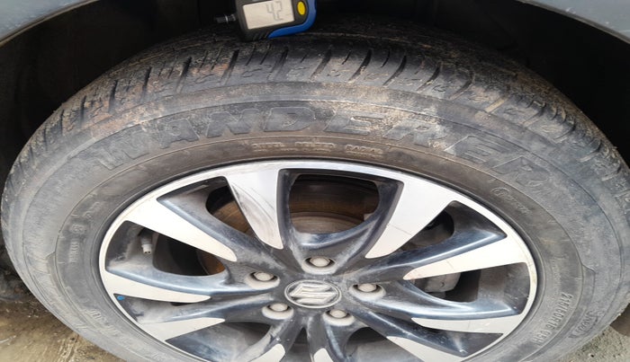 2019 Maruti S Cross ZETA 1.3, Diesel, Manual, 91,477 km, tyre