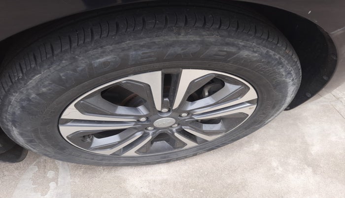 2020 KIA CARNIVAL PRESTIGE 2.2 7 STR, Diesel, Automatic, 95,607 km, tyre