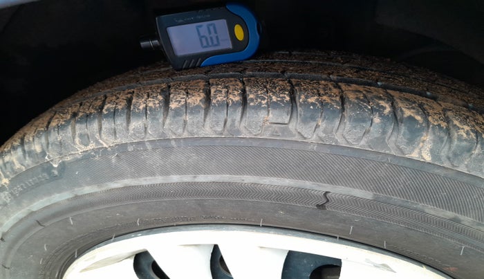 2019 Maruti Dzire VXI, Petrol, Manual, 17,052 km, tyre