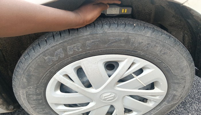 2013 Maruti Swift Dzire VXI, Petrol, Manual, 77,069 km, tyre