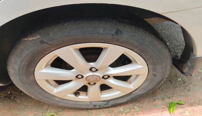 2011 Nissan Sunny XV PETROL, Petrol, Manual, 88,034 km, tyre