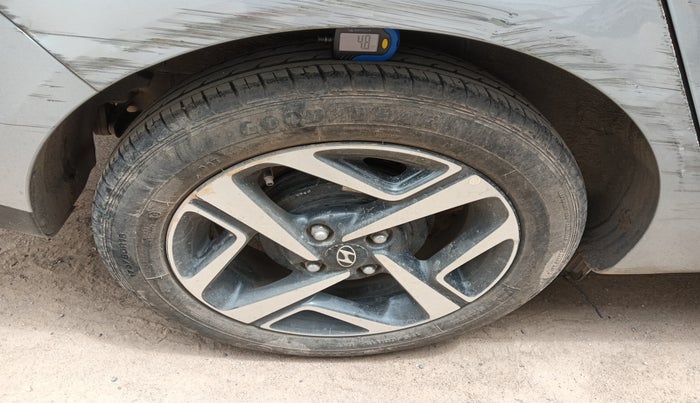 2020 Hyundai AURA SX PLUS 1.2 AMT, Petrol, Automatic, 16,494 km, tyre