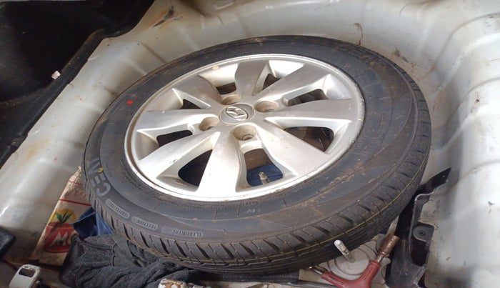 2014 Hyundai Xcent S 1.2, Petrol, Manual, 66,604 km, tyre